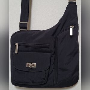 Magellan's VaultPro RFID Gateway Crossbody/Shoulder Travel Bag, Black